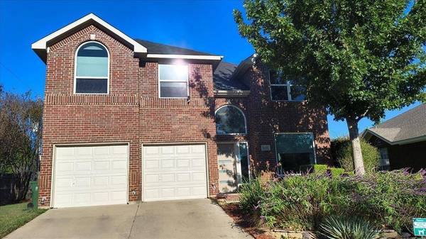6403 Redstone Drive, Arlington, TX 76001