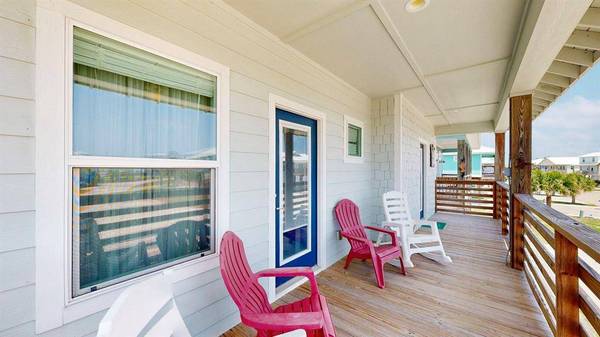 432 Paradise Pointe Drive, Port Aransas, TX 78373