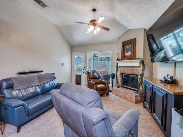 5902 Aloe Court, Arlington, TX 76017