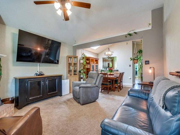 5902 Aloe Court, Arlington, TX 76017