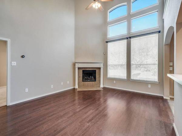 4705 Englishtown Drive, Arlington, TX 76016