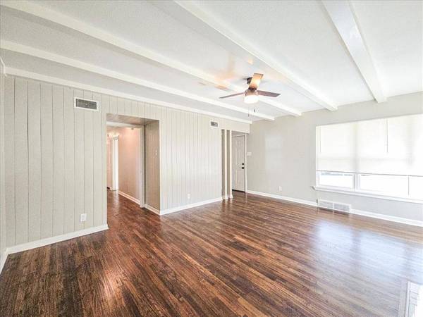 7015 Dover Lane, Richland Hills, TX 76118