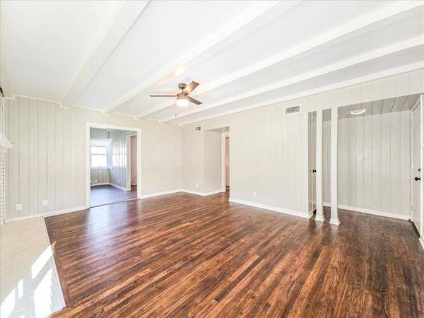 7015 Dover Lane, Richland Hills, TX 76118