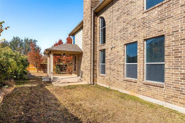 2410 Honey Drive, Arlington, TX 76001