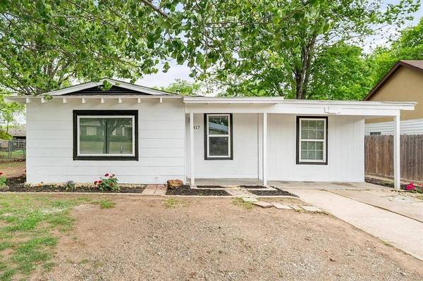 1417 Hamsted Street, Fort Worth, TX 76115