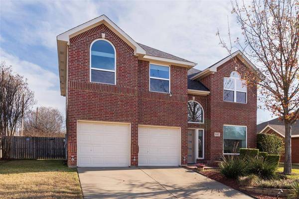 6403 Redstone Drive, Arlington, TX 76001