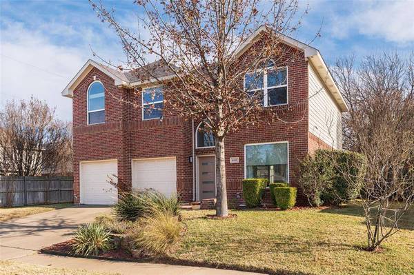 6403 Redstone Drive, Arlington, TX 76001