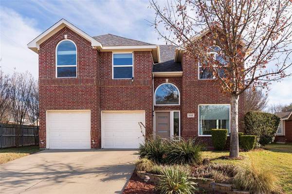 6403 Redstone Drive, Arlington, TX 76001