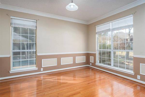 5704 Champion Court, Arlington, TX 76017
