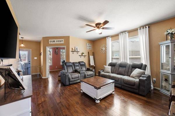 2904 Big Horn Bluff Court, Fort Worth, TX 76108