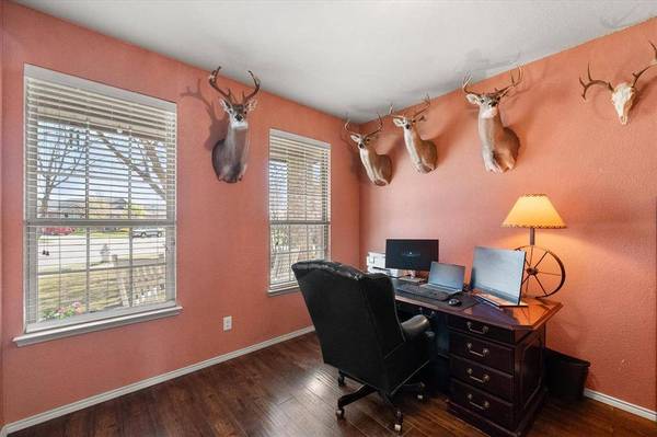 2904 Big Horn Bluff Court, Fort Worth, TX 76108