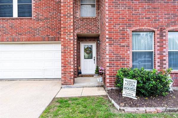4333 Meadowknoll Drive, Fort Worth, TX 76123