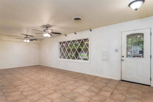 3613 Wooten Drive, Fort Worth, TX 76133
