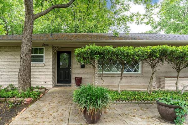 3613 Wooten Drive, Fort Worth, TX 76133