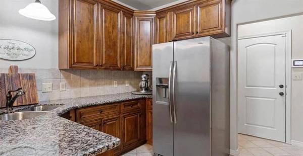 5209 Park Drive, River Oaks, TX 76114
