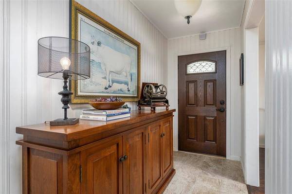 3615 Yorkshire Drive, Arlington, TX 76013