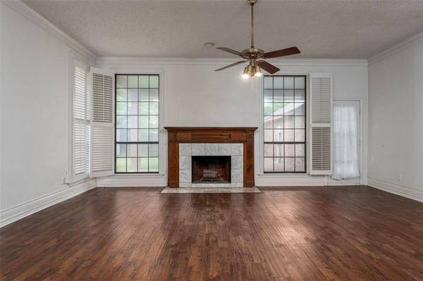 7454 Queensbury Circle, Fort Worth, TX 76133