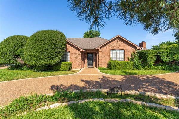 7454 Queensbury Circle, Fort Worth, TX 76133