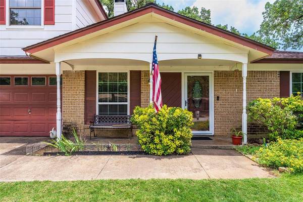 2930 Duff Drive, Arlington, TX 76013