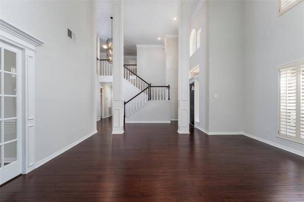 7206 Forestwind Court, Arlington, TX 76001