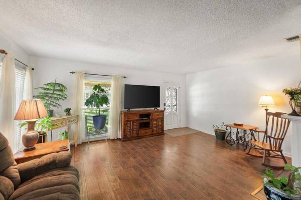 502 Bellevue Drive, Cleburne, TX 76033