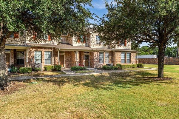2709 Olympic Park Drive, Grand Prairie, TX 75050