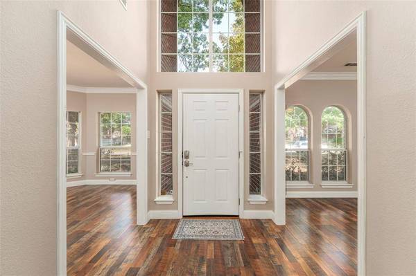 6101 Copperfield Drive, Arlington, TX 76001