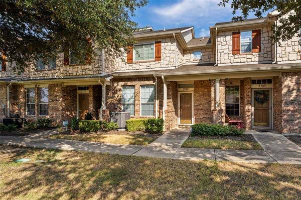 2709 Olympic Park Drive, Grand Prairie, TX 75050