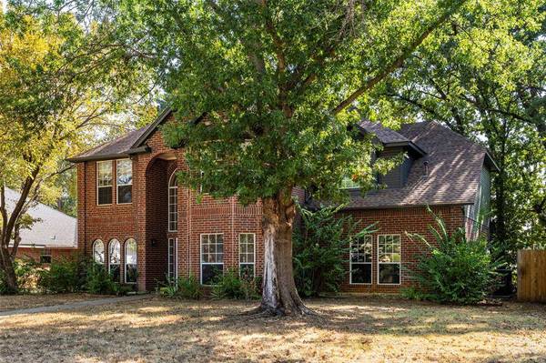 6101 Copperfield Drive, Arlington, TX 76001