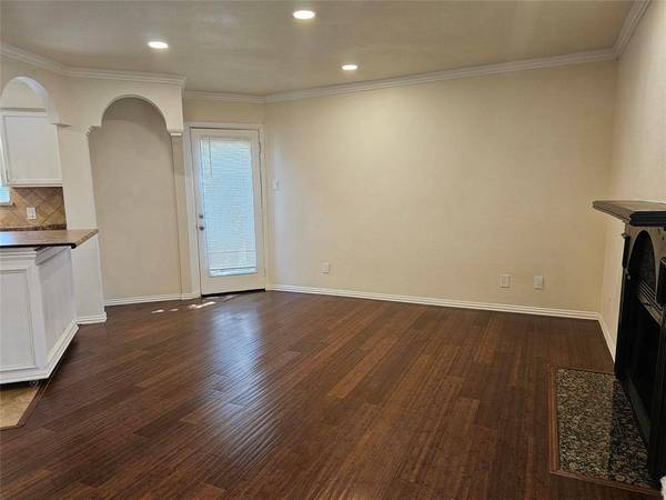 1600 Pecan Chase Circle #6, Arlington, TX 76012
