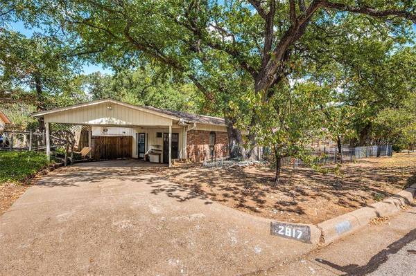 2817 Buffalo Court, Arlington, TX 76013