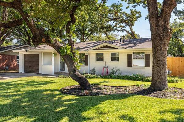 805 Clover Park Drive