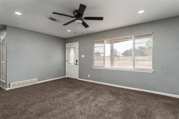 1101 Kennedale Sublett Road, Kennedale, TX 76060