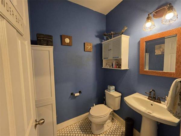 2736 Ryder Lane, Aubrey, TX 76227