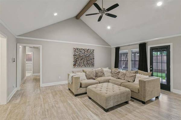 3405 Ruidoso Drive, Arlington, TX 76017