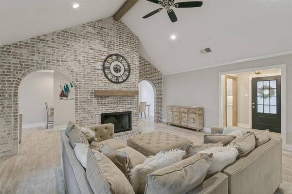 3405 Ruidoso Drive, Arlington, TX 76017