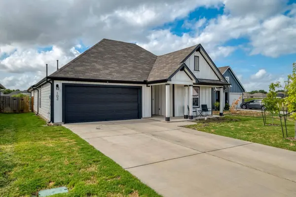102 Johnson Draw RD, Hutto, TX 78634
