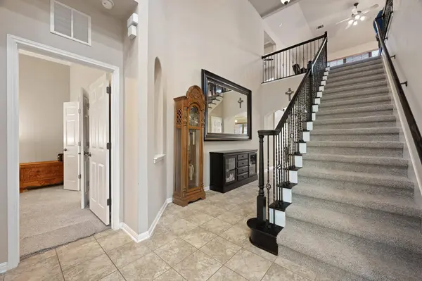 22140 Rose Grass LN, Spicewood, TX 78669