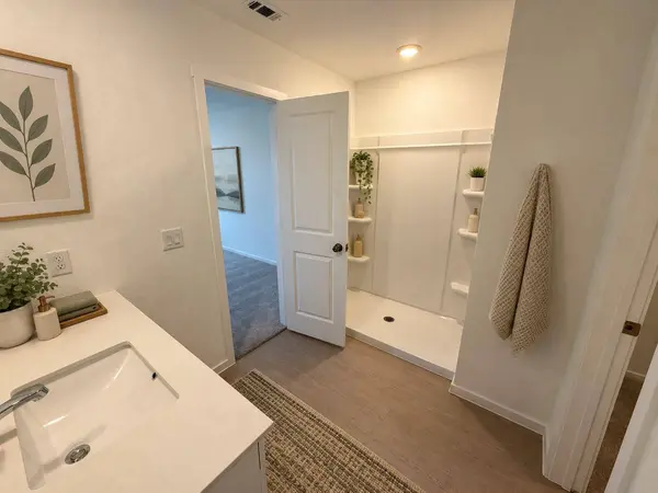 220 Mets WAY, Hutto, TX 78634