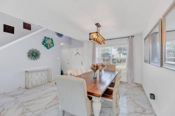 18400 Sun Haven CV, Elgin, TX 78621