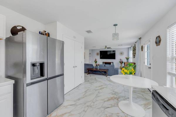 18400 Sun Haven CV, Elgin, TX 78621