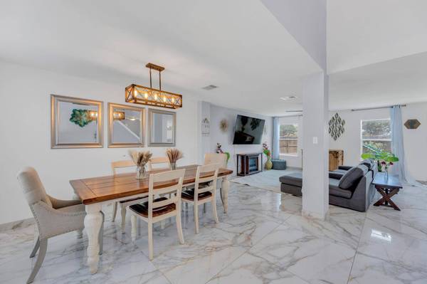 18400 Sun Haven CV, Elgin, TX 78621