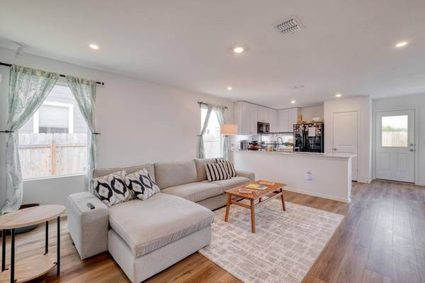 2700 Schwartz LN, Pflugerville, TX 78660