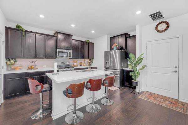 112 Gracie WAY, Hutto, TX 78634