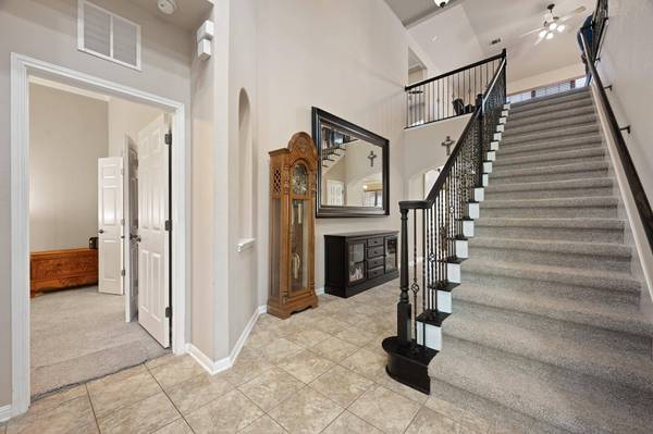 22140 Rose Grass LN, Spicewood, TX 78669