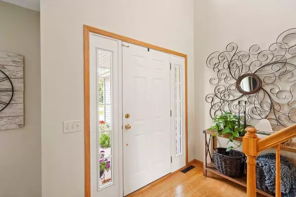 6002 Laufenberg Boulevard, Cross Plains, WI 53528