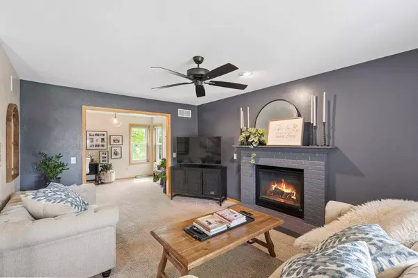 6002 Laufenberg Boulevard, Cross Plains, WI 53528