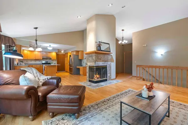 1300 Sundt Lane, Stoughton, WI 53589