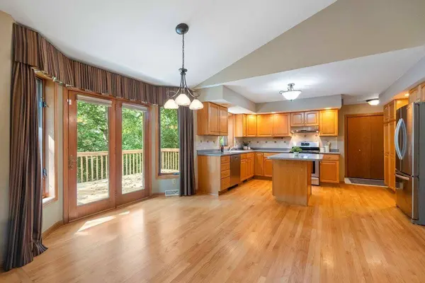 1300 Sundt Lane, Stoughton, WI 53589