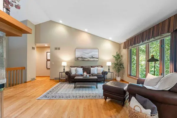 1300 Sundt Lane, Stoughton, WI 53589